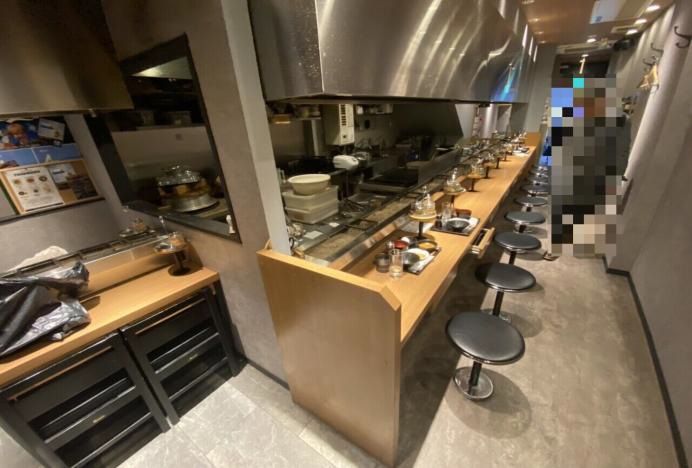 【広島市・八丁堀駅 徒歩2分】えびす通り商店街エリア　1階路面の飲食店居抜き店舗（13.76坪）